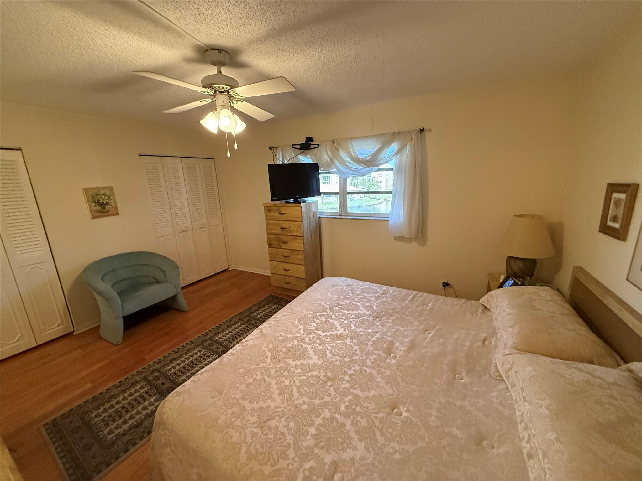 MEADOWBROOK LAKES CONDO - Residential