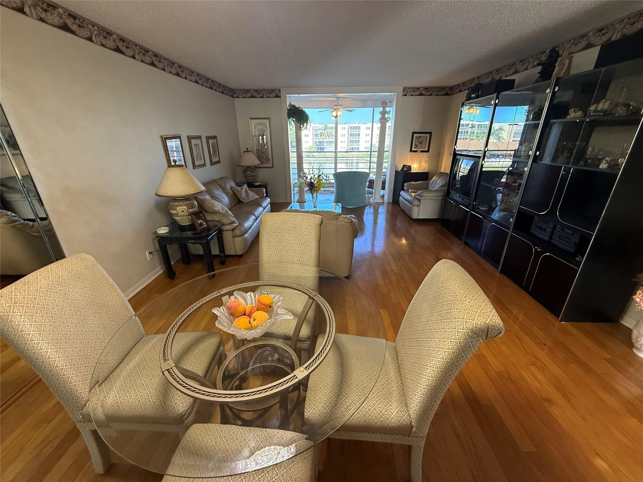 MEADOWBROOK LAKES CONDO - Residential