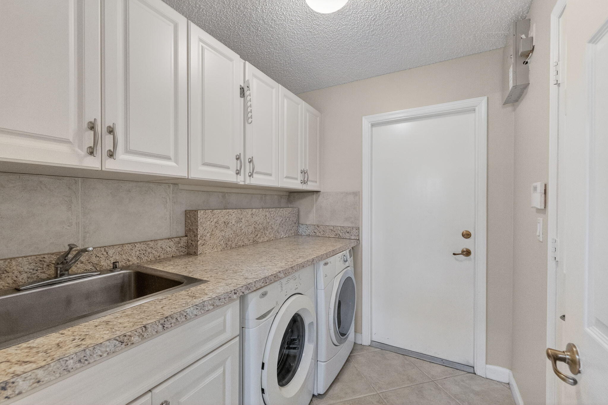 Bristol Lakes - Residential