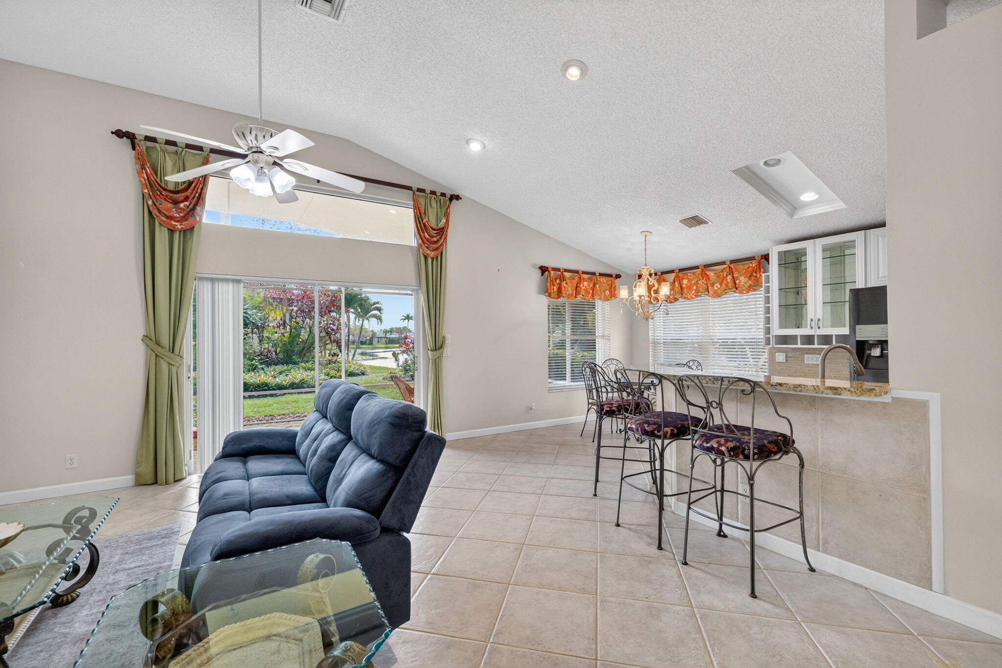 Bristol Lakes - Residential