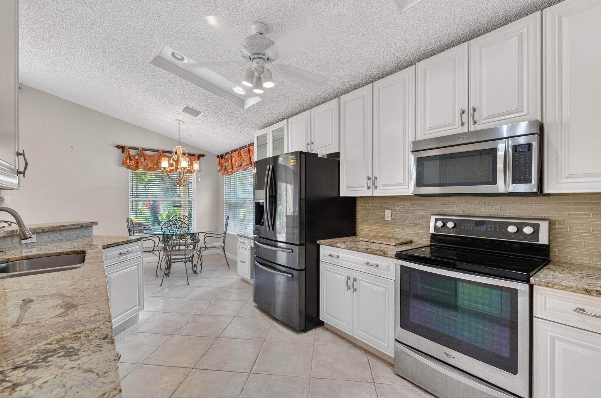 Bristol Lakes - Residential