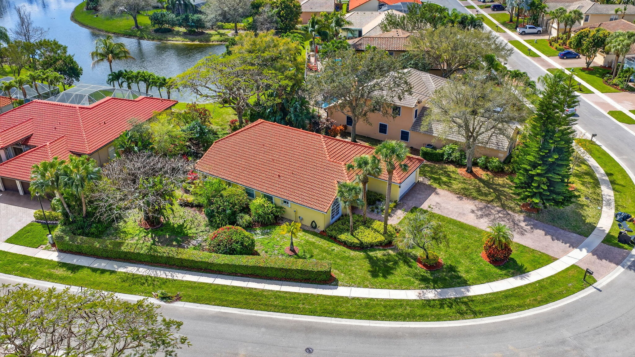 Bristol Lakes - Residential