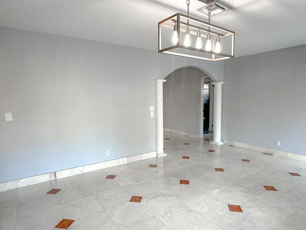 Edgewater Manor 2 50-10 B - Residential