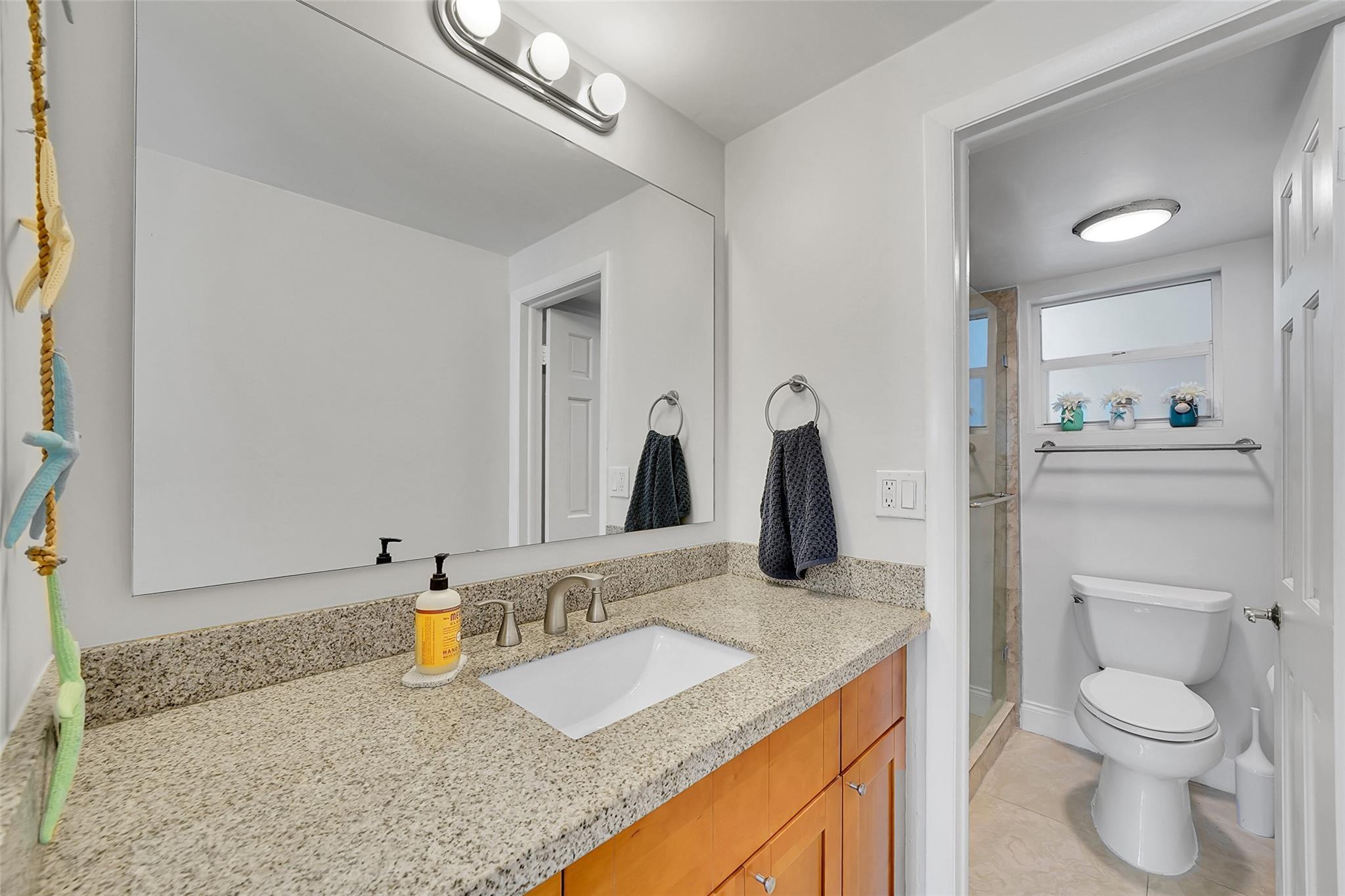 EDGEWATER - Residential Lease