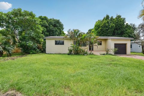 2708 Adams St Hollywood FL 33020