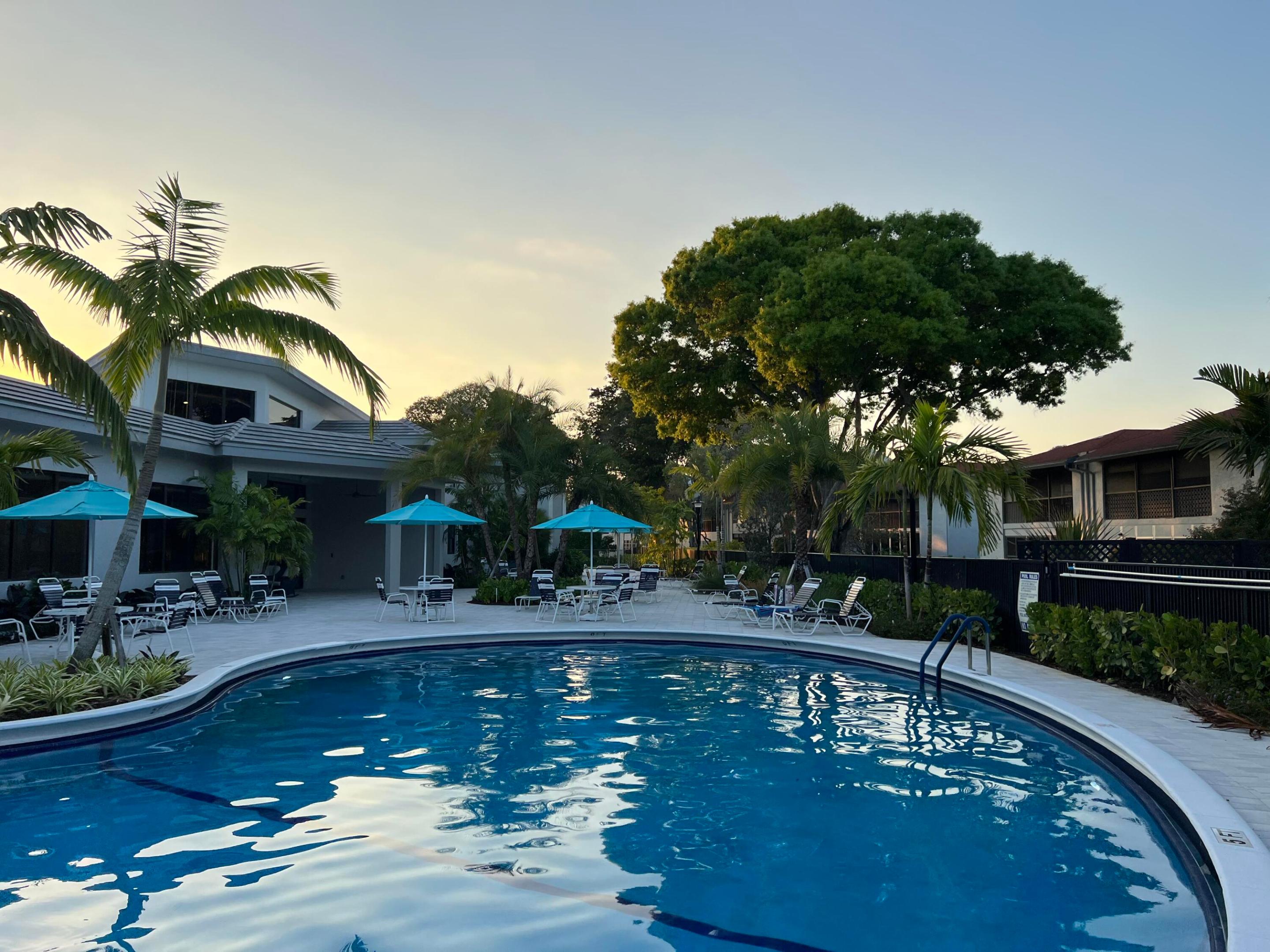 VILLAGES OF ORIOLE DEAUVILLE CONDO - Residential