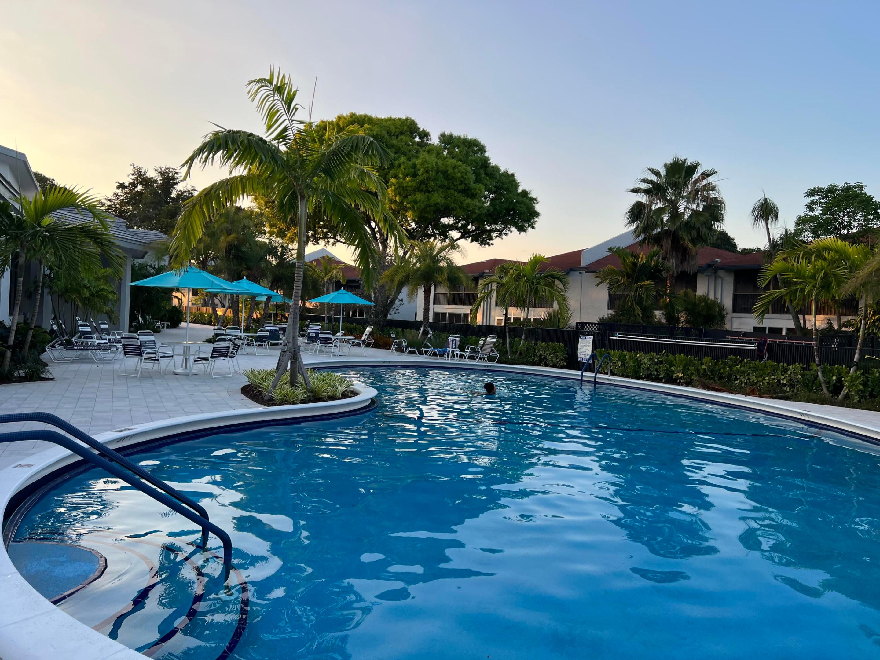 VILLAGES OF ORIOLE DEAUVILLE CONDO - Residential