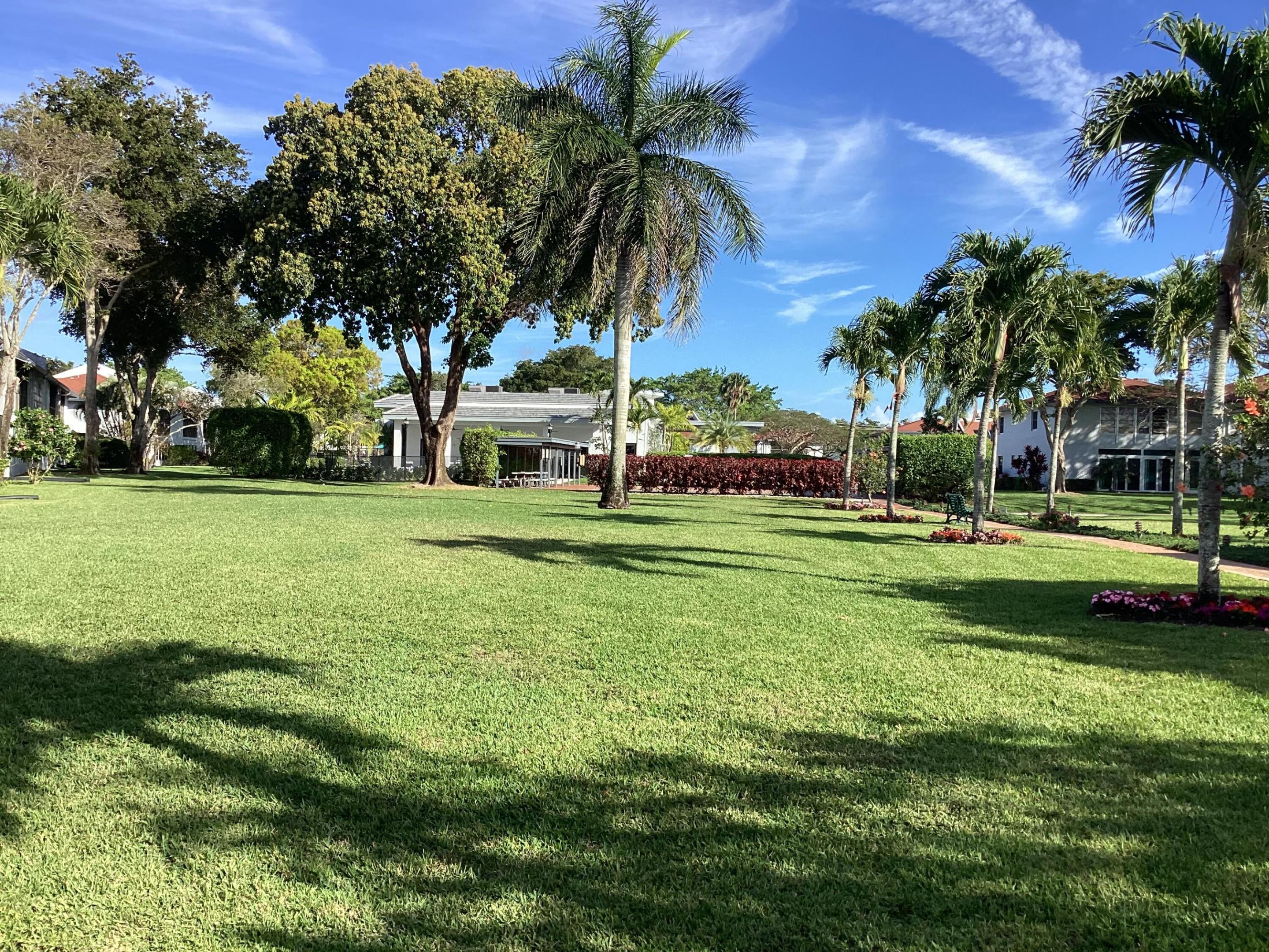 VILLAGES OF ORIOLE DEAUVILLE CONDO - Residential