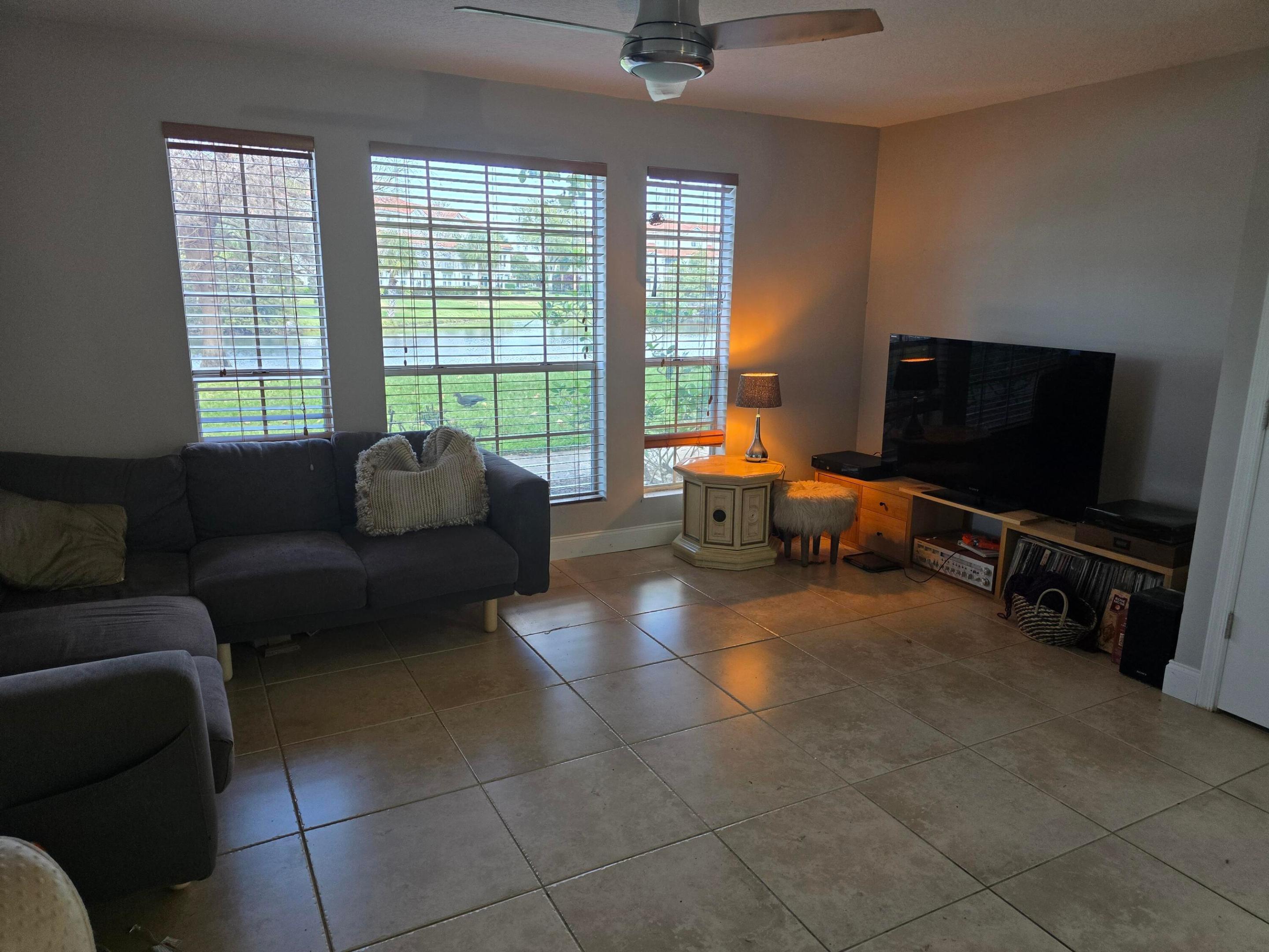 BAHIA AT DELRAY CONDO - Residential Lease