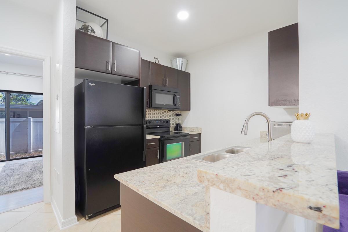 141 NW 2nd Ave 4