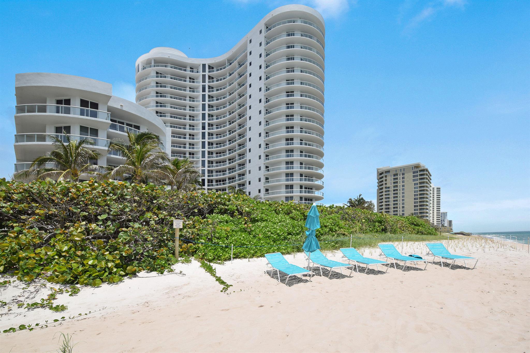 BEACH FRONT AT SINGER ISL - Residential