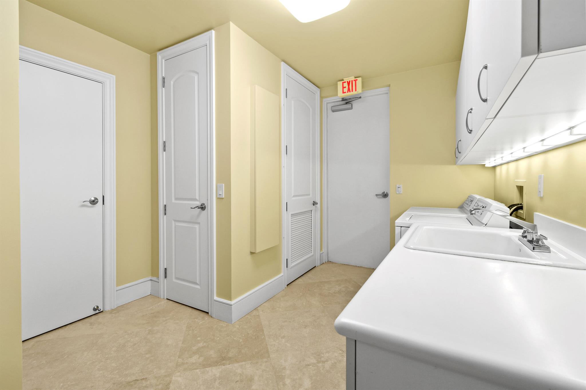 BEACH FRONT AT SINGER ISL - Residential