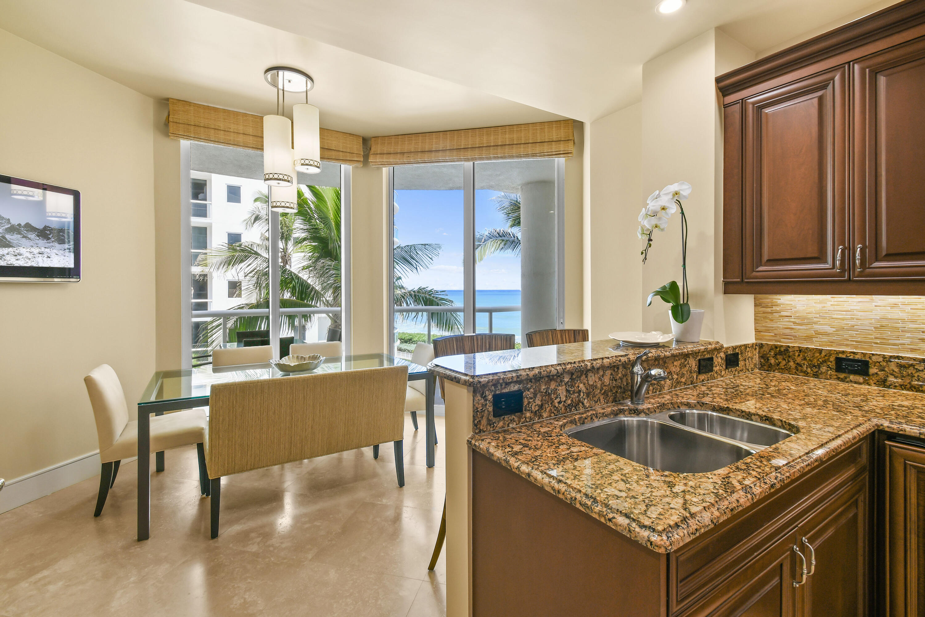 BEACH FRONT AT SINGER ISL - Residential
