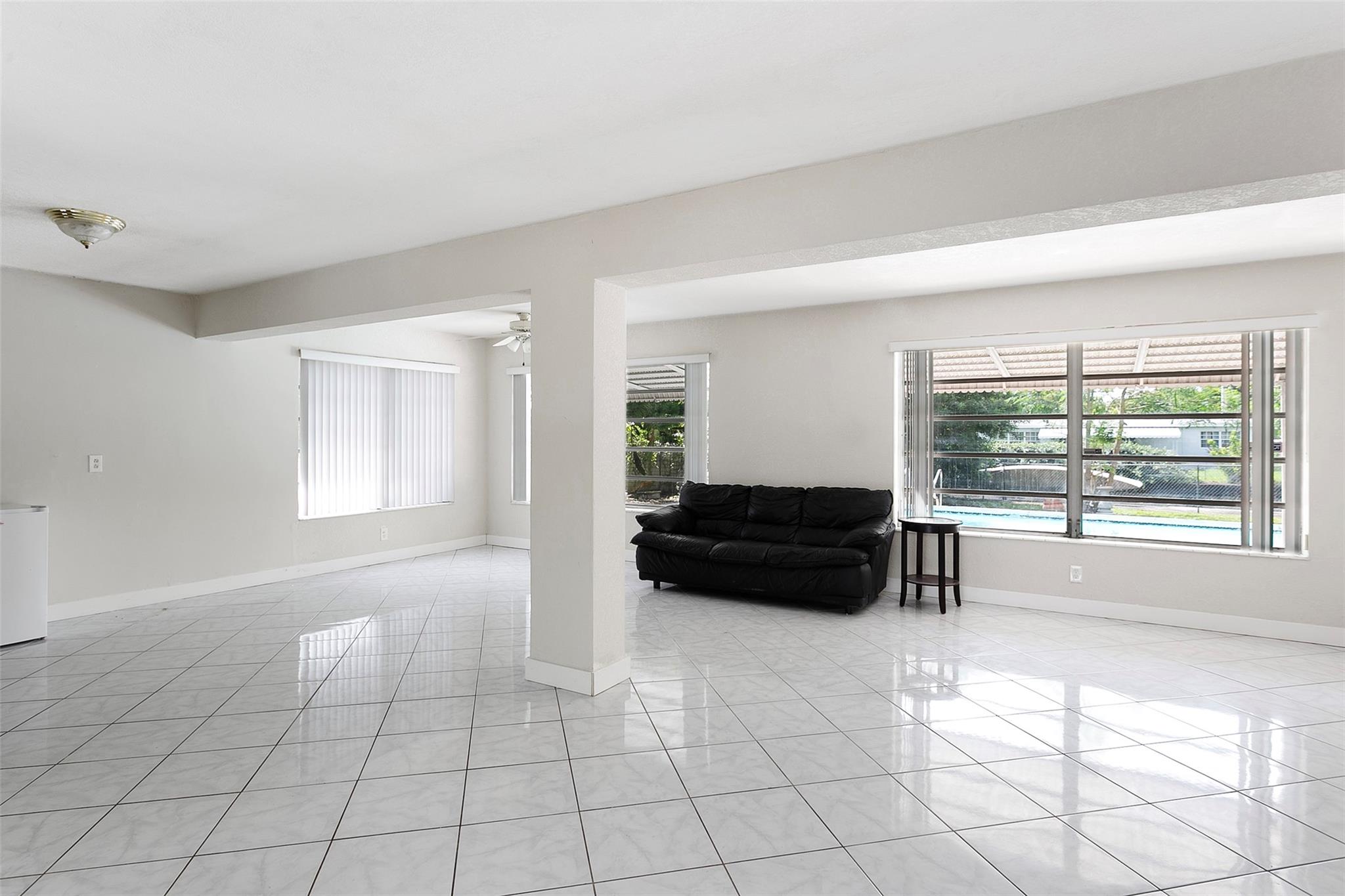 1500 W River Dr