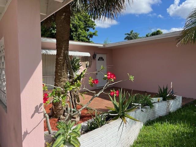 1500 W River Dr