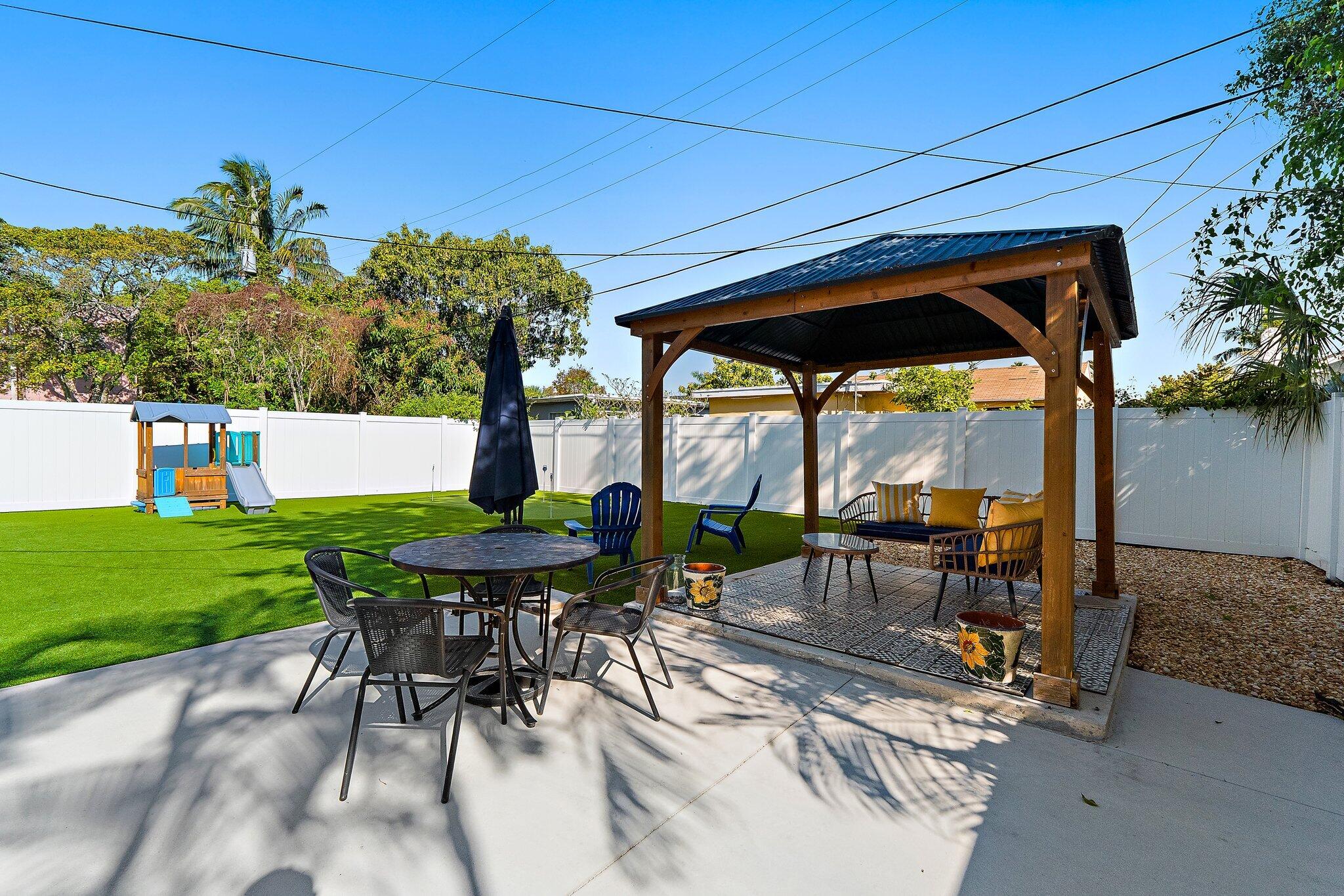 423 Avenida Alegre