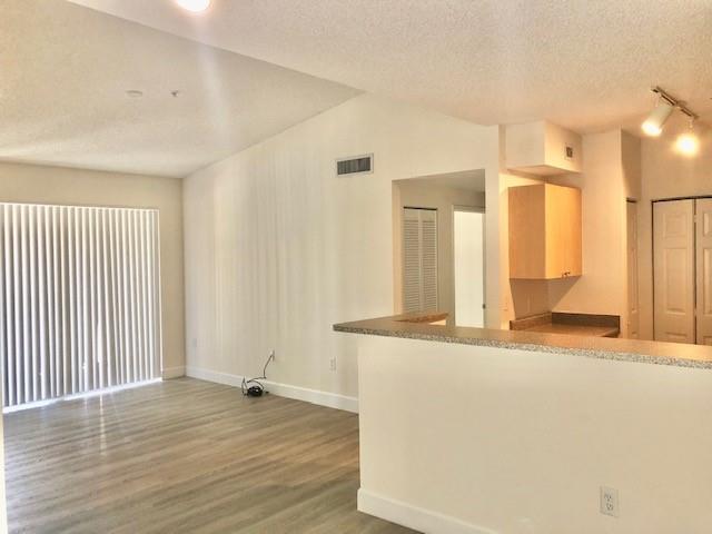 El-Ad Nob Hill Condo - Residential Lease