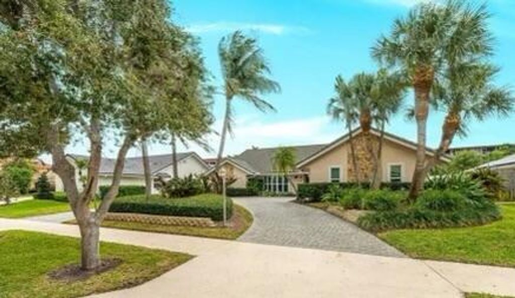 Photo of 126 Anchorage Drive S, North Palm Beach, FL 33408 (MLS # R10965268)