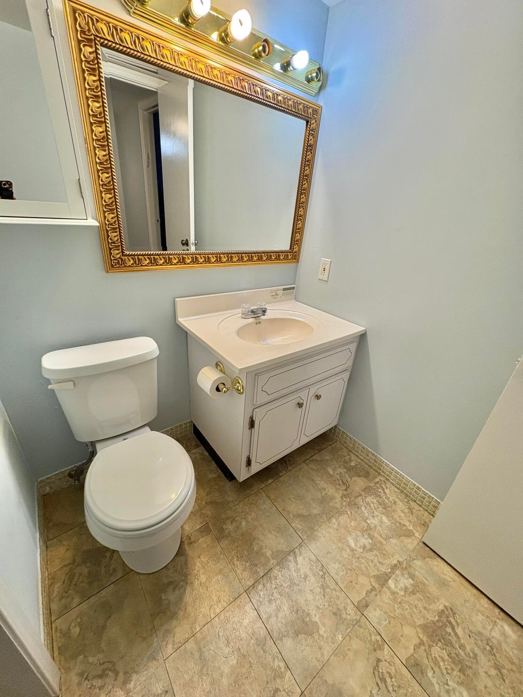 Photo of 161 PLYMOUTH V, West Palm Beach, FL 33417 (MLS # B26059326)