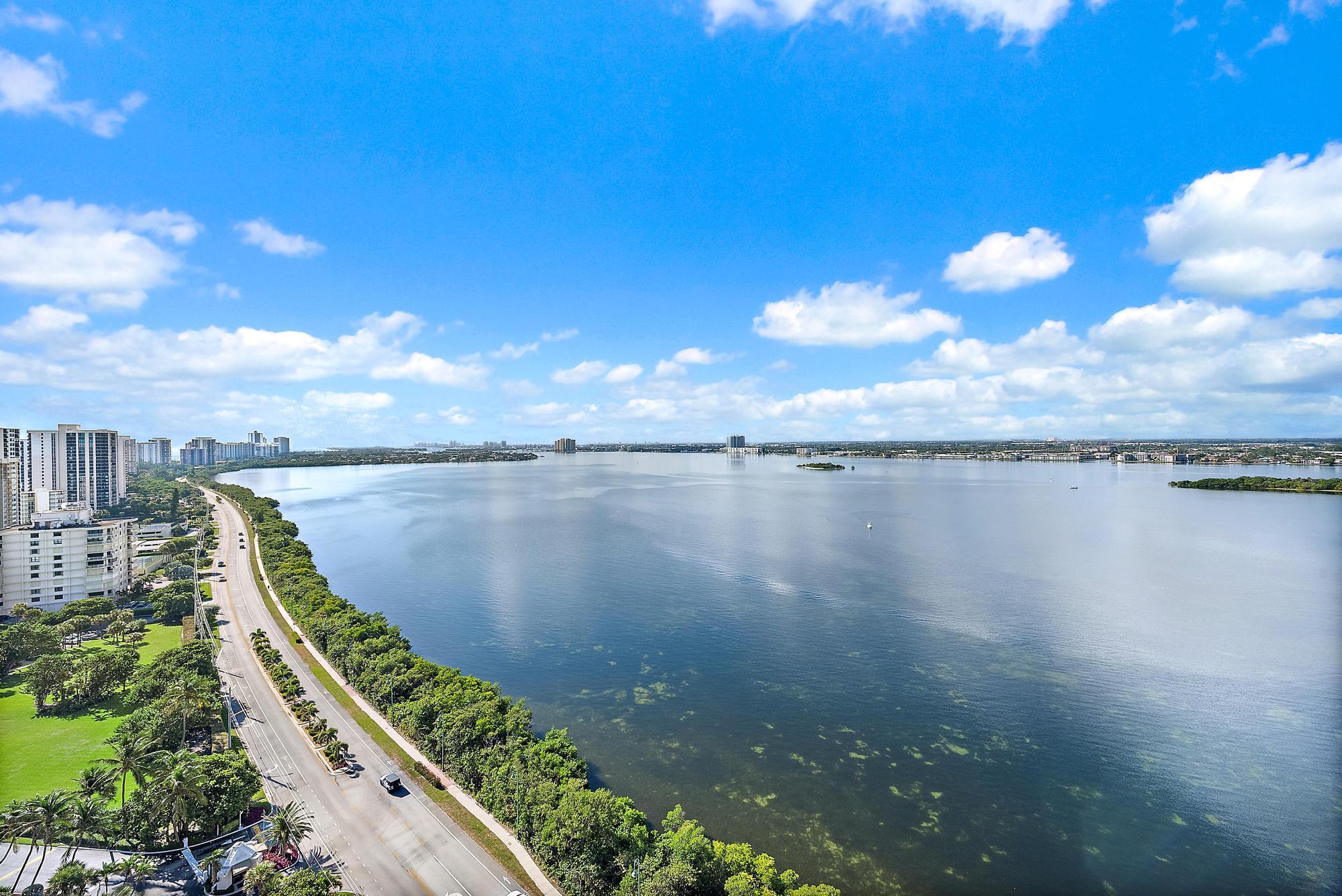 WATER GLADES - Residential