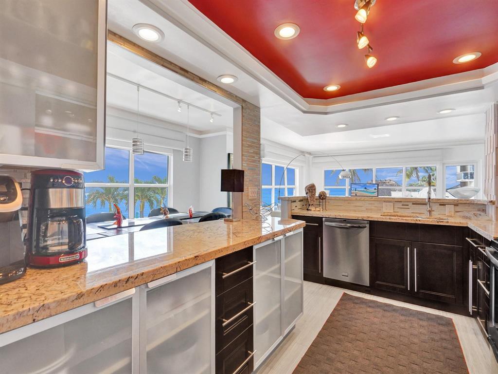 3750 GALT OCEAN Drive 101