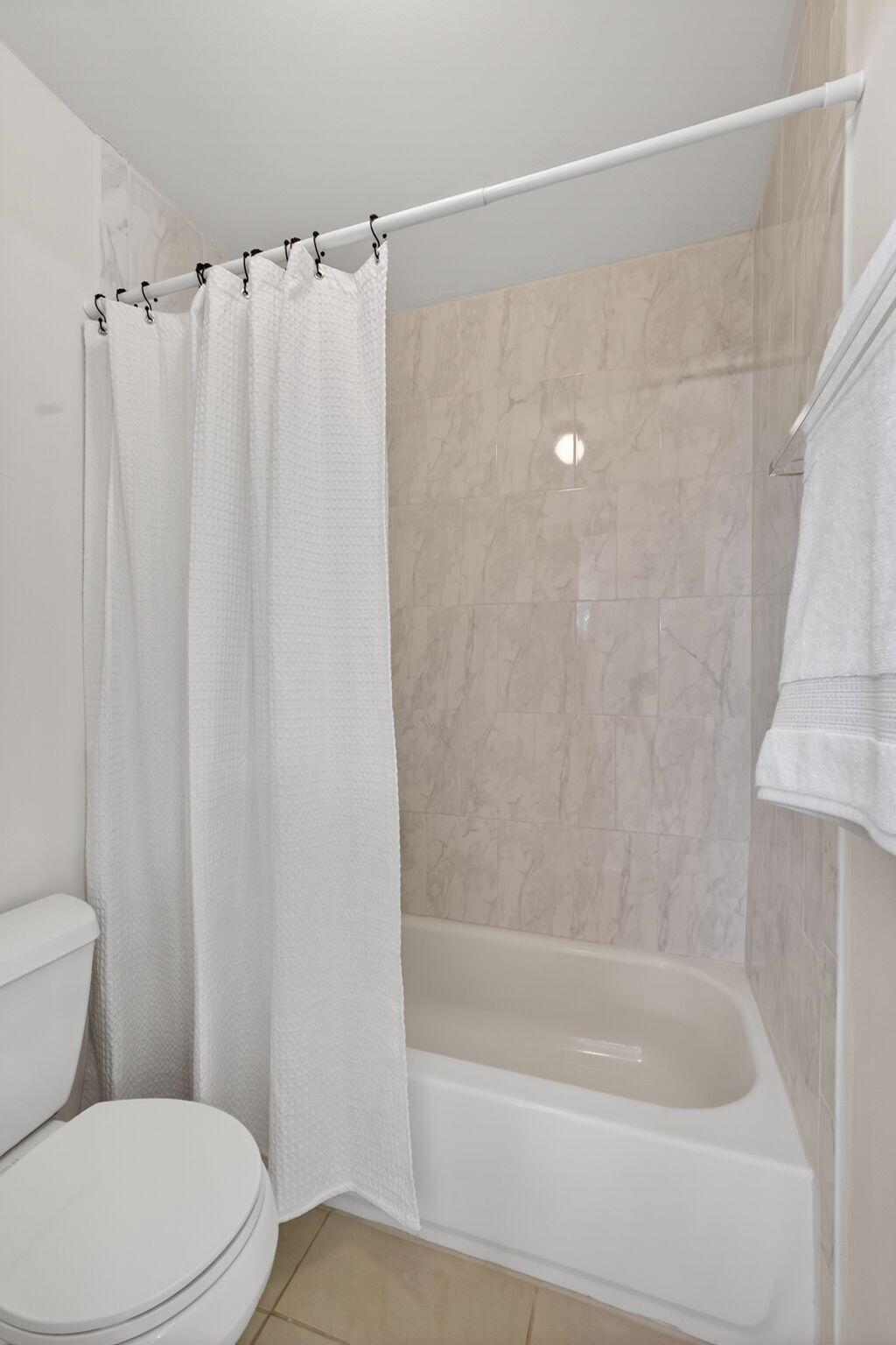 PRESTWICK CHASE - Residential