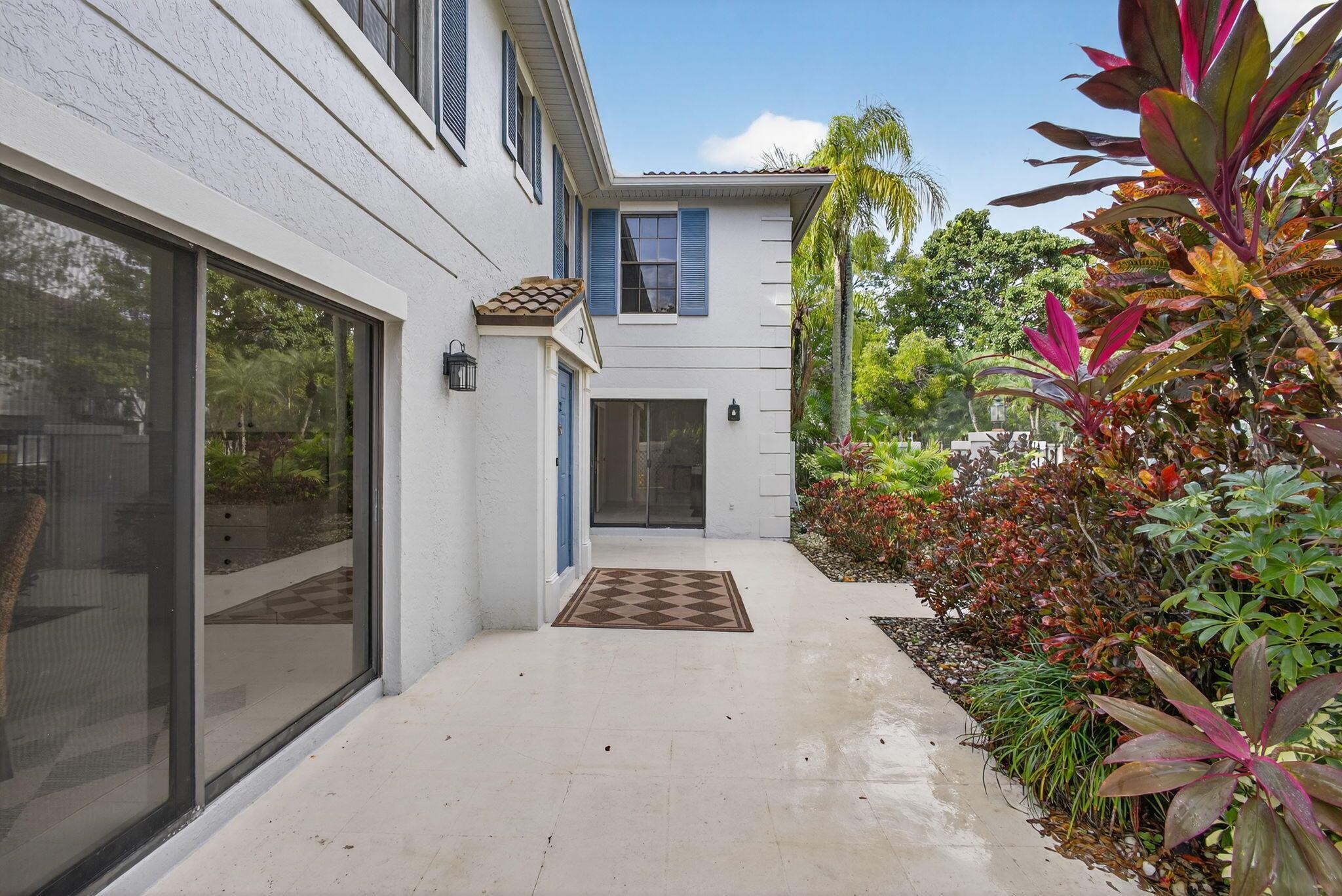 PRESTWICK CHASE - Residential