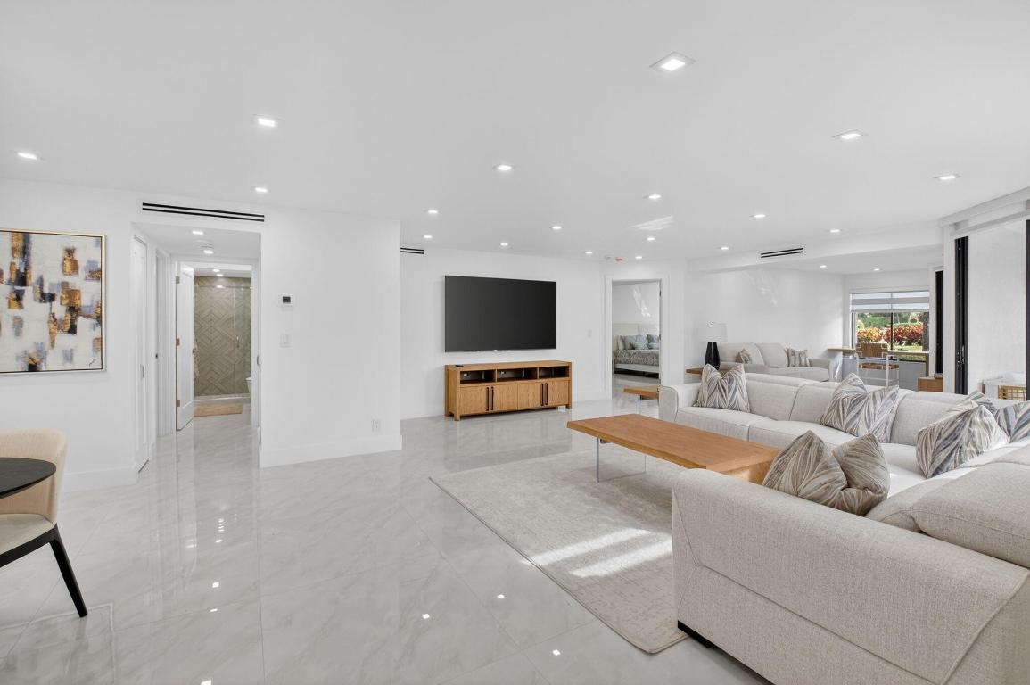 GLENEAGLES CONDO V - Residential Lease