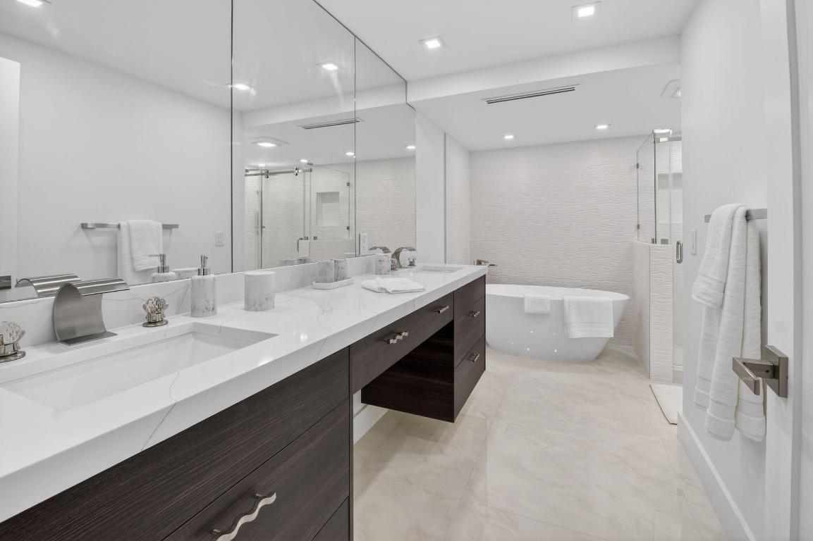 GLENEAGLES CONDO V - Residential Lease