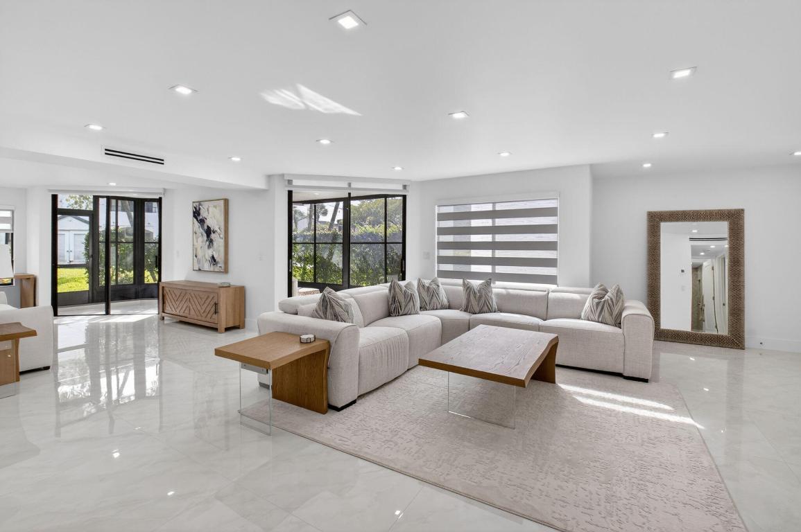 GLENEAGLES CONDO V - Residential Lease