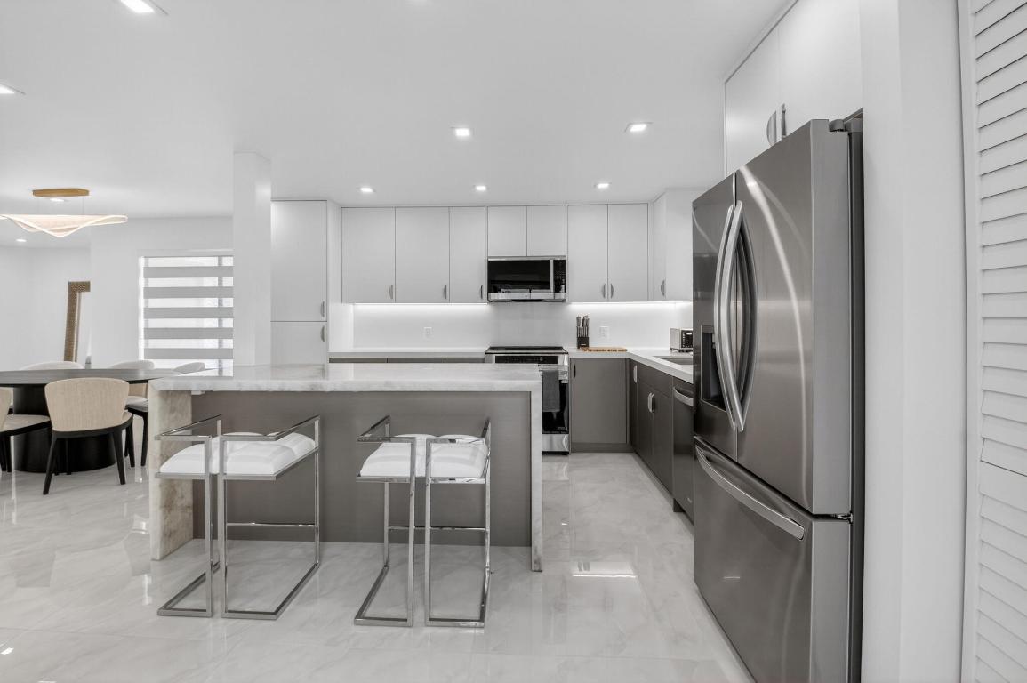 GLENEAGLES CONDO V - Residential Lease