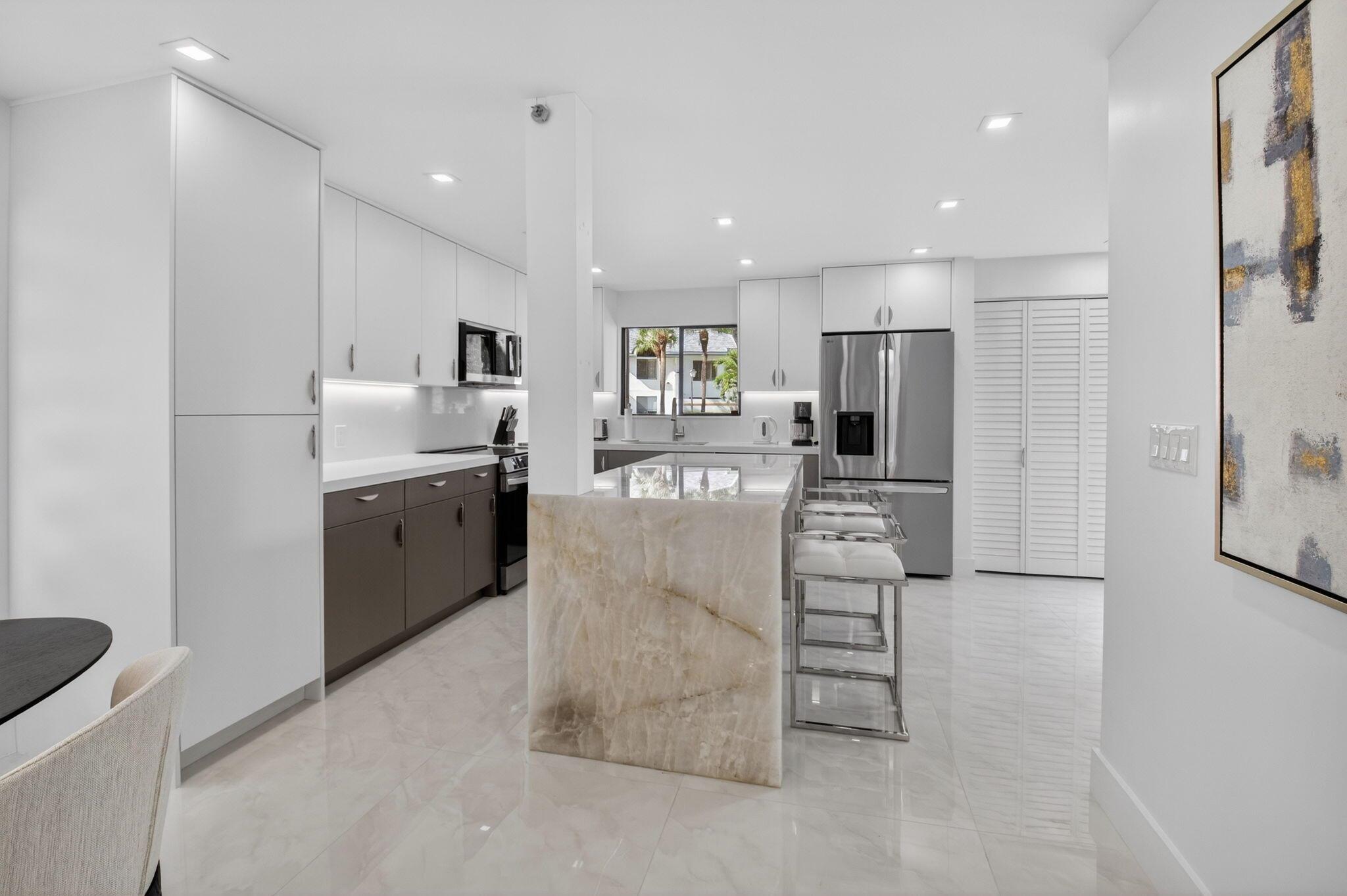 GLENEAGLES CONDO V - Residential Lease