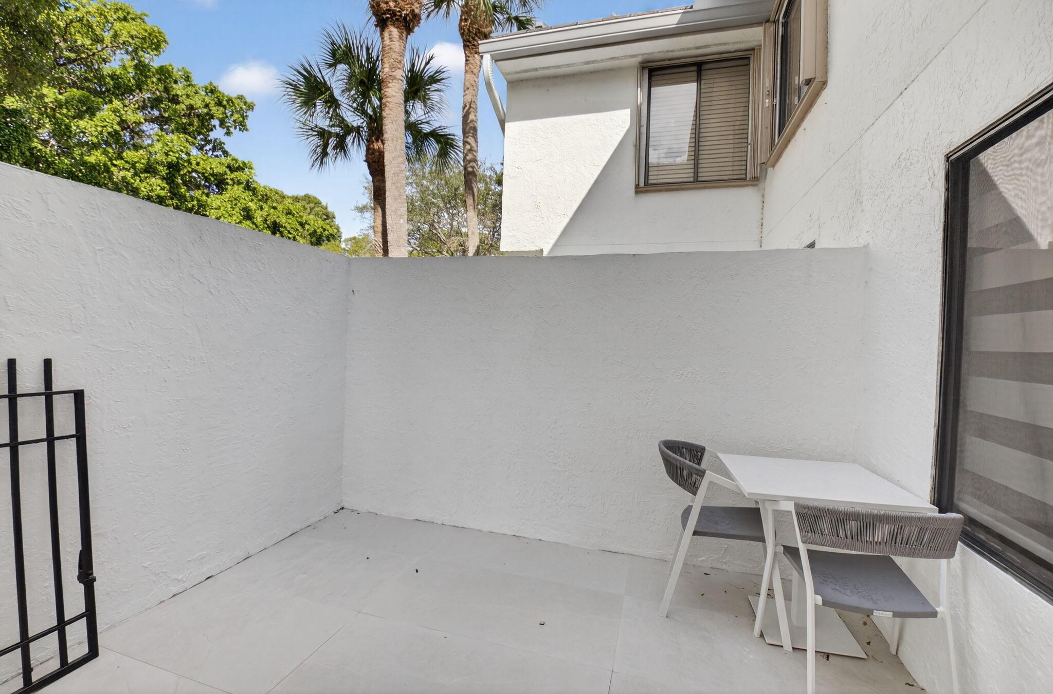 GLENEAGLES CONDO V - Residential Lease