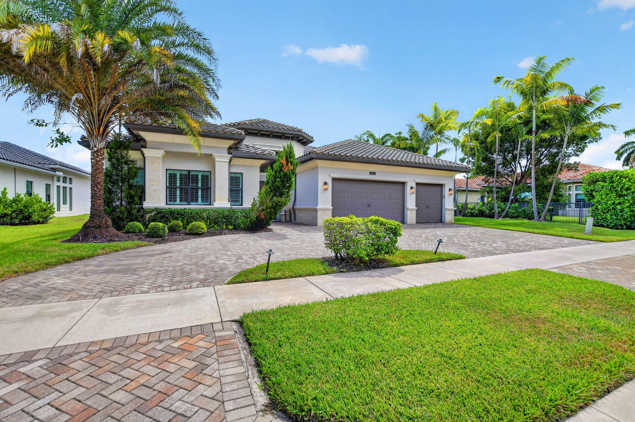16740 STRASBOURG Lane