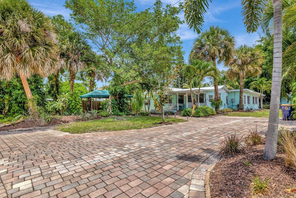 Photo of 3003 SE River Terrace, Stuart, FL 34996 (MLS # R11095773)