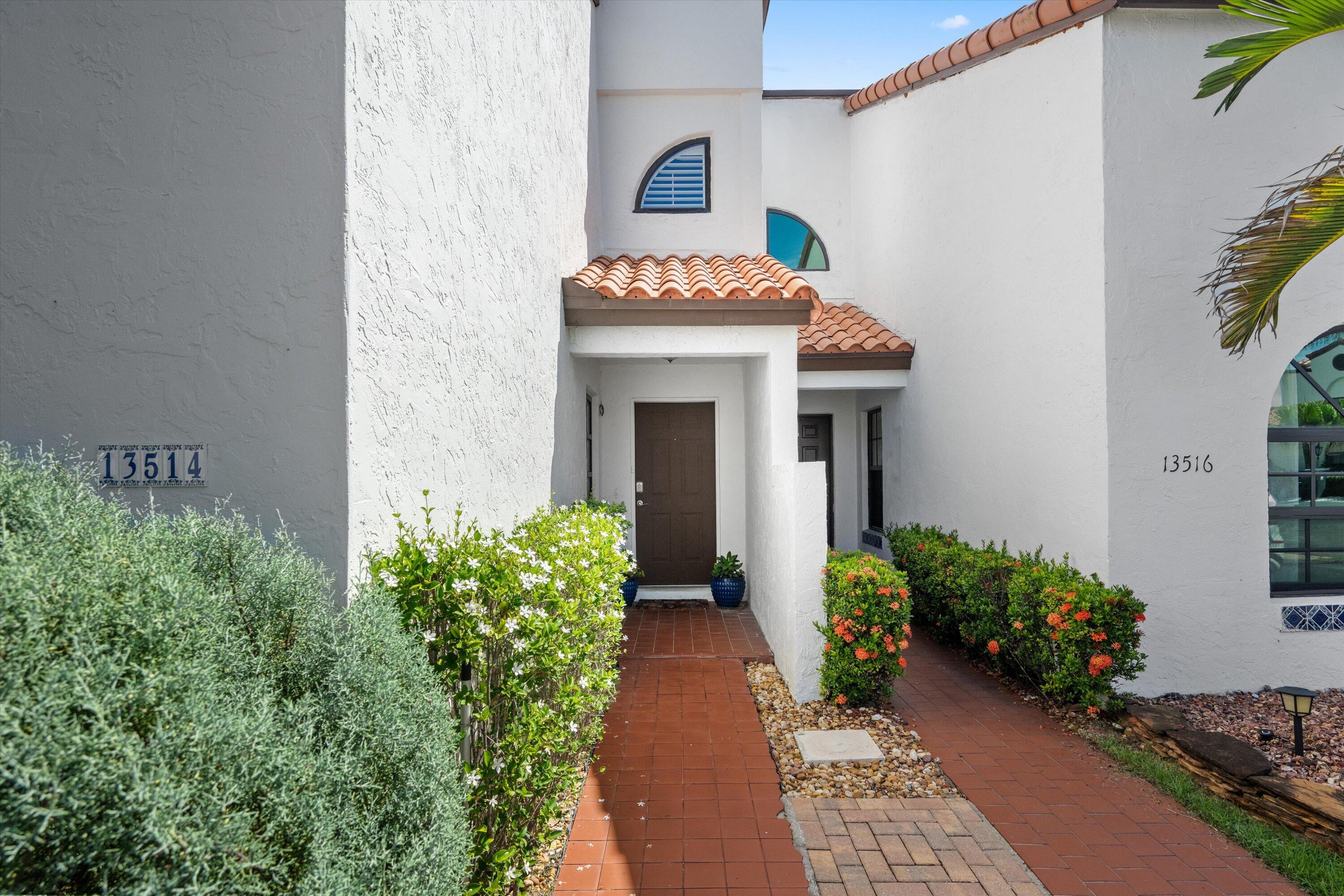 Properties 13514 Fountain View Boulevard