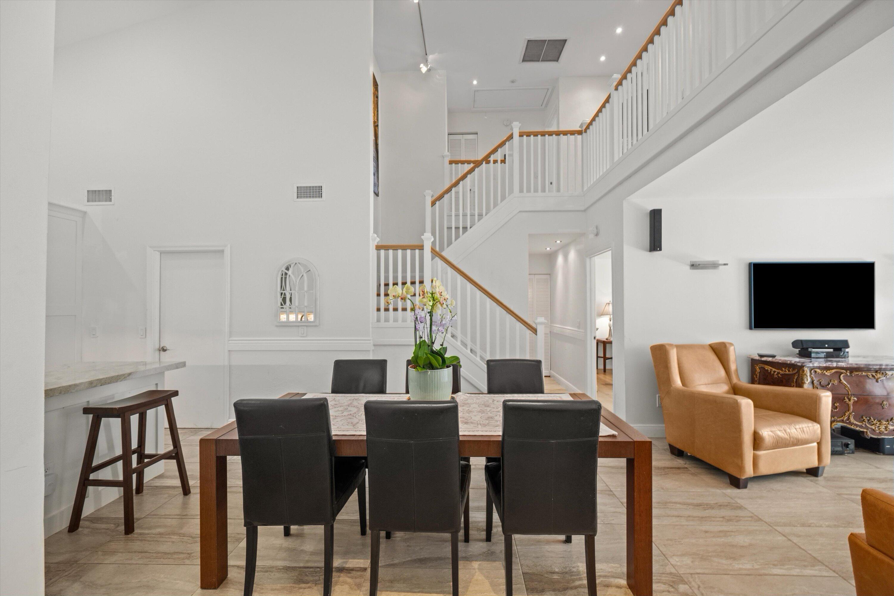 Properties 13514 Fountain View Boulevard
