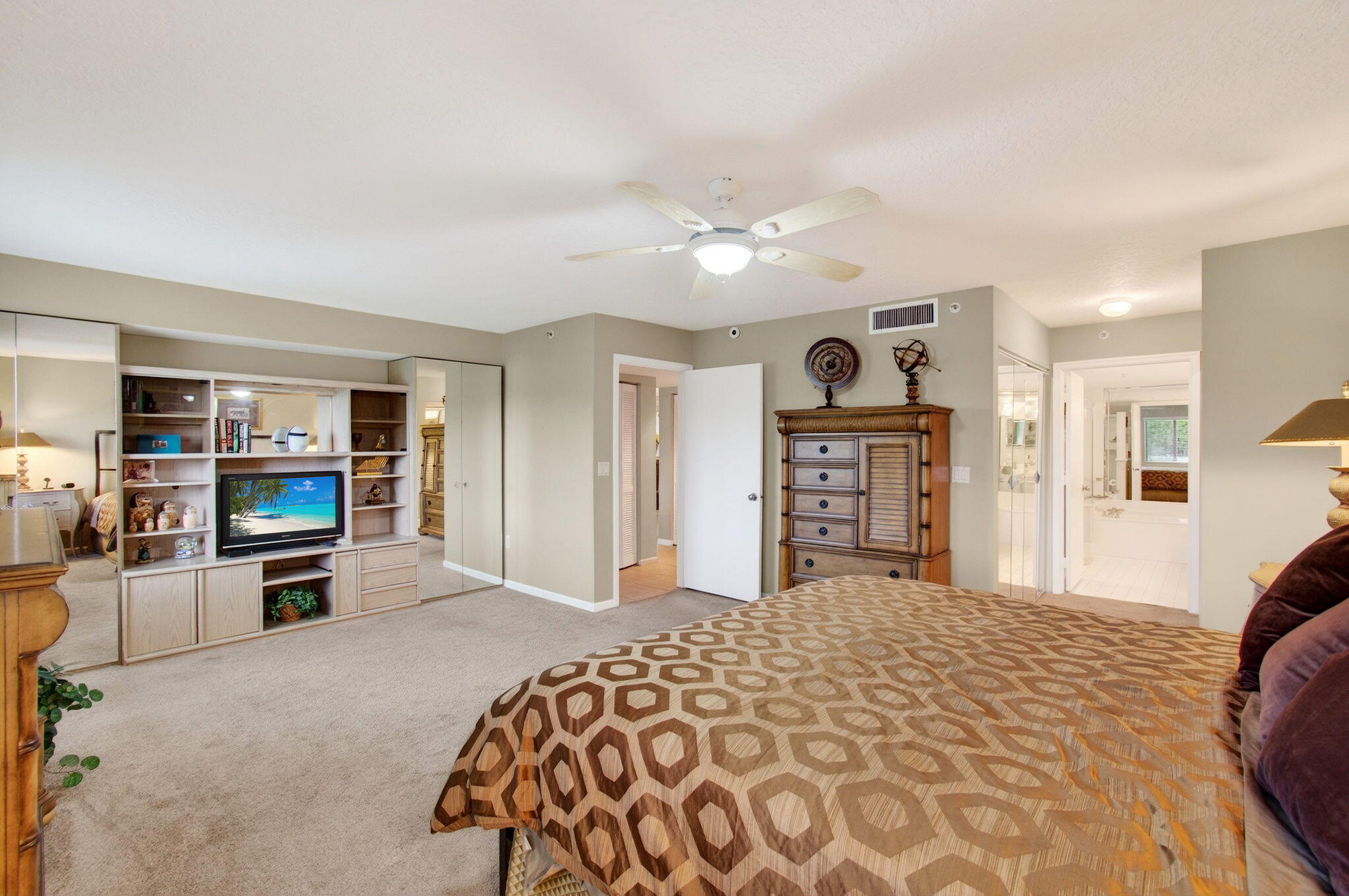 Coral Lakes - Residential