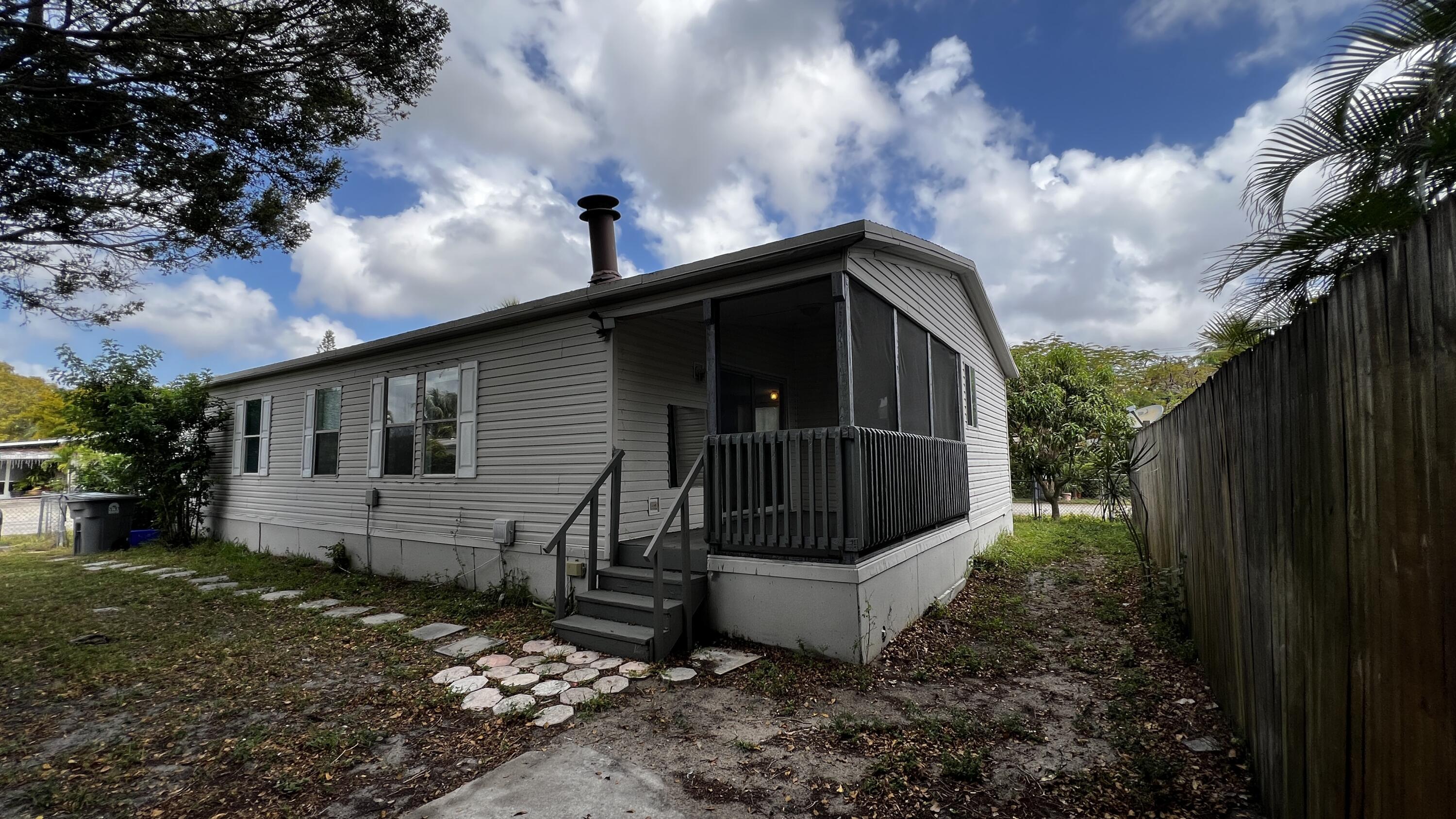 WATERGATE MOBILE HOME - Residential Lease