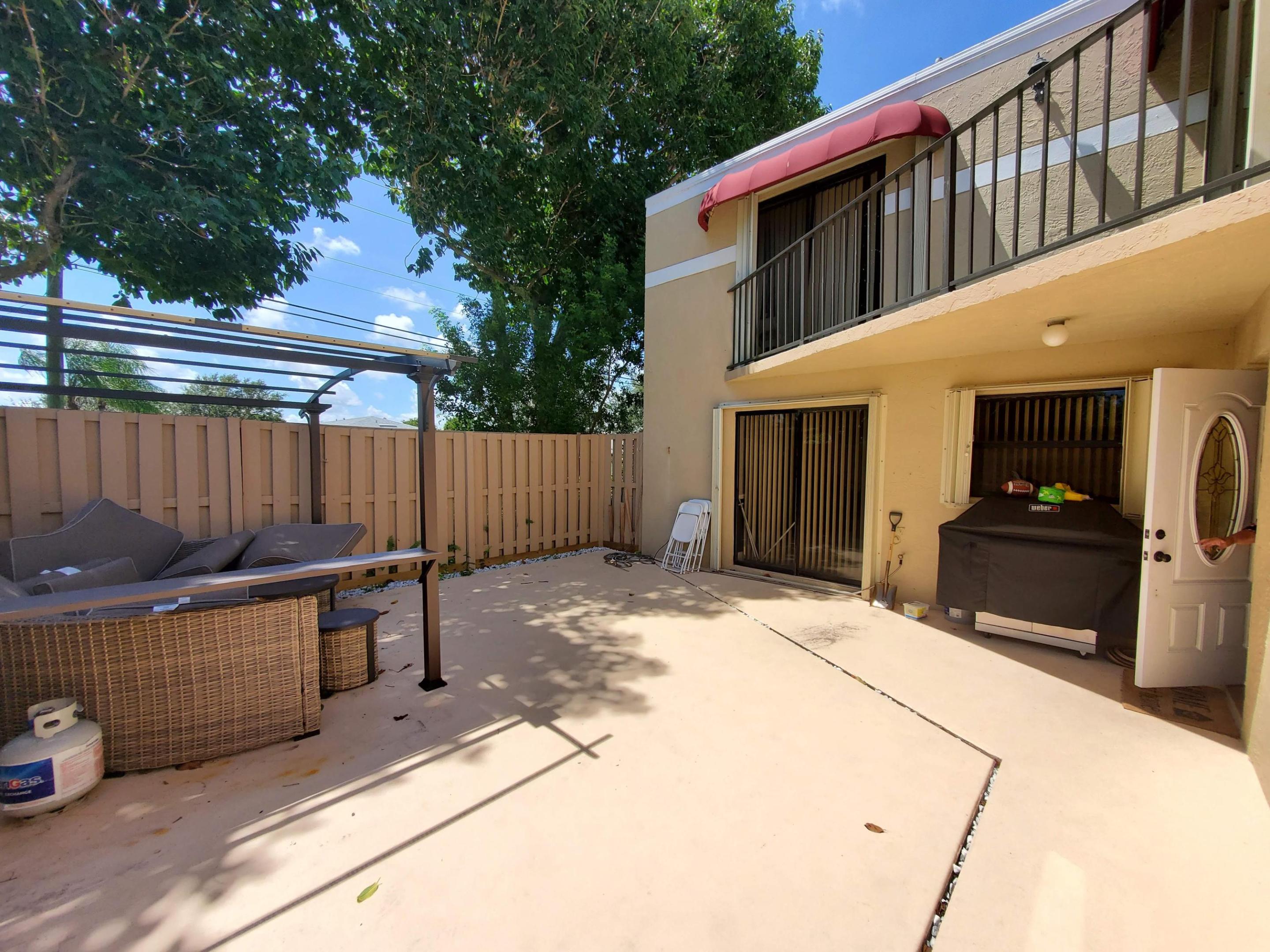 LE VILLAGE DE PROVENCE 2 - Residential Lease