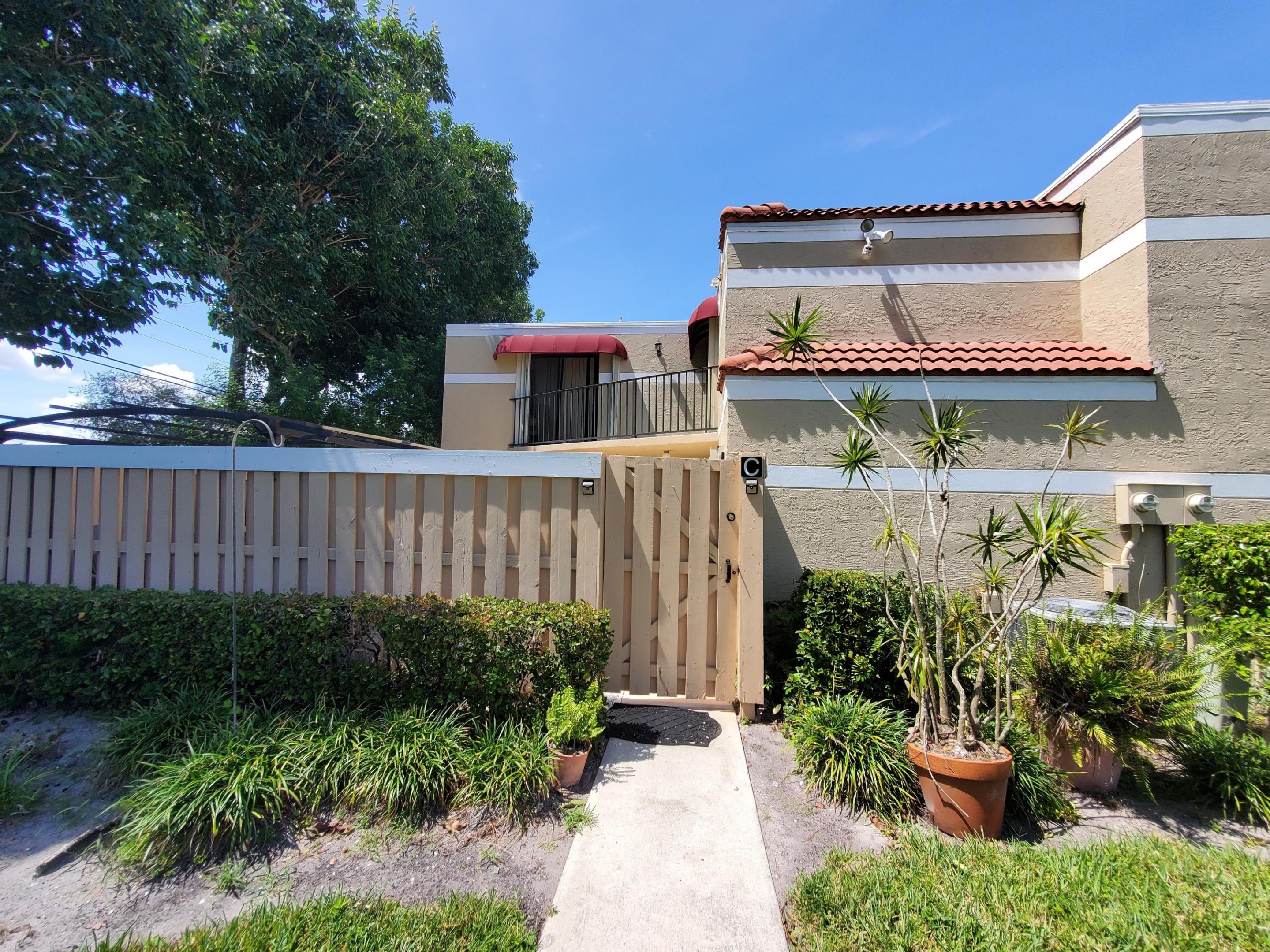 LE VILLAGE DE PROVENCE 2 - Residential Lease