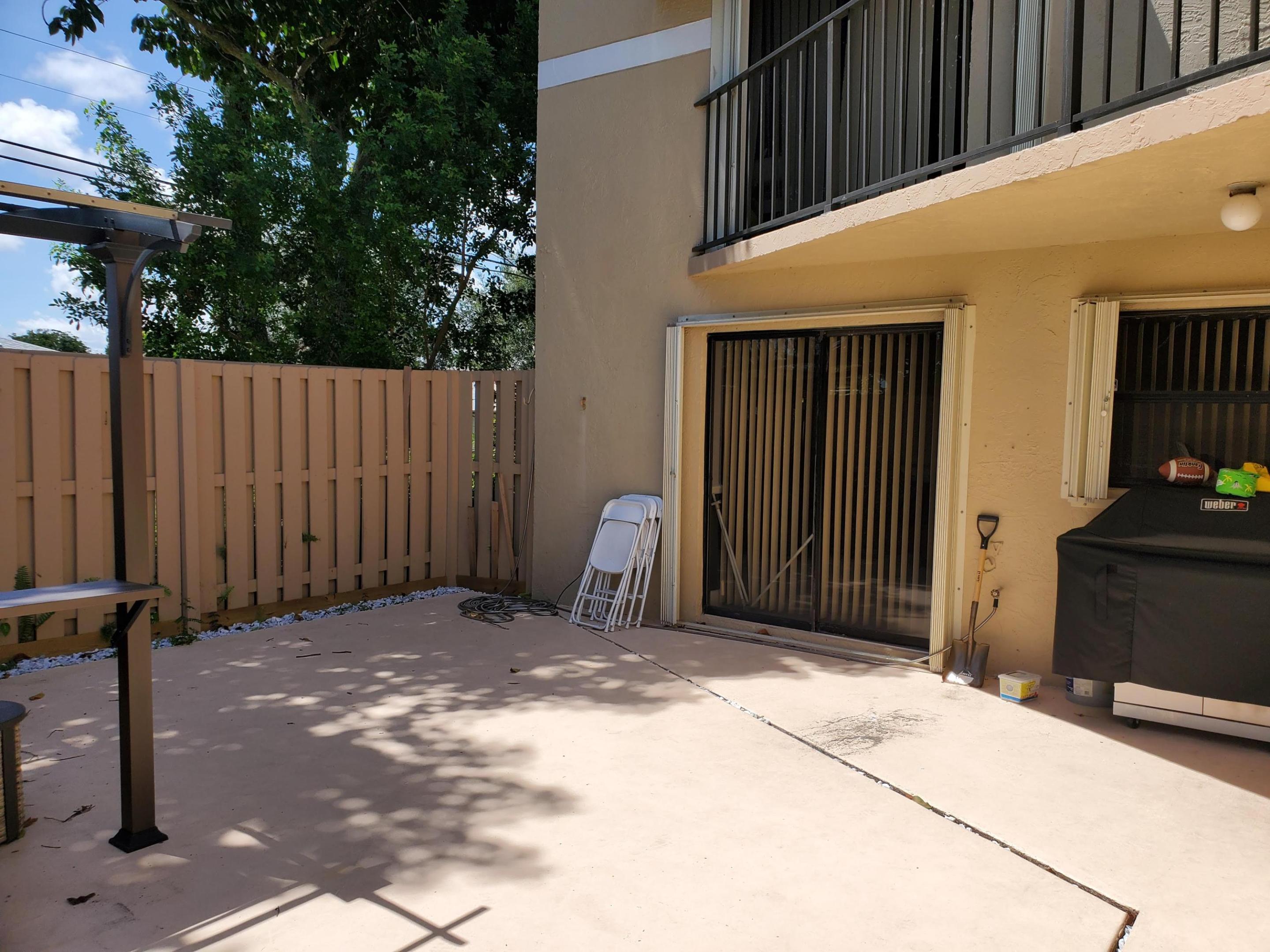 LE VILLAGE DE PROVENCE 2 - Residential Lease