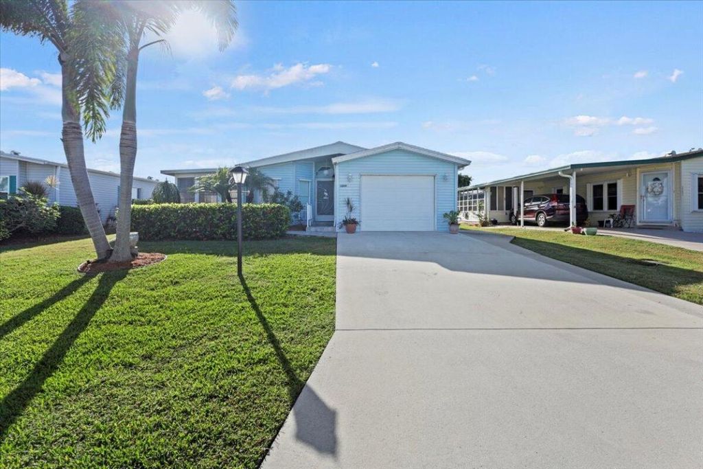 Photo of 3209 Ironwood Avenue, Port Saint Lucie, FL 34952 (MLS # R10935302)