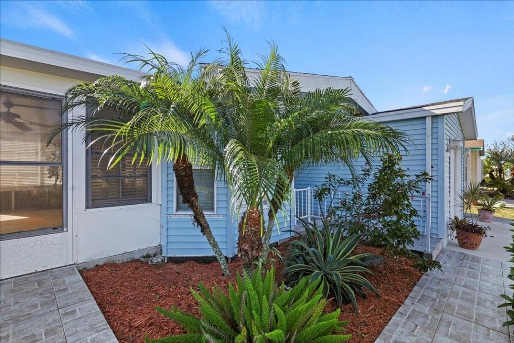 Photo of 3209 Ironwood Avenue, Port Saint Lucie, FL 34952 (MLS # R10935302)