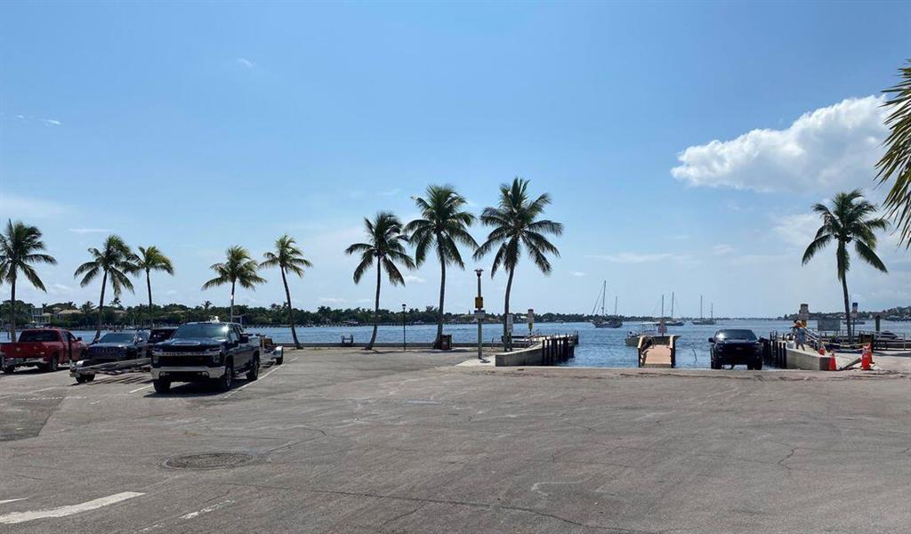 PINE ST HOMESITES - Residential