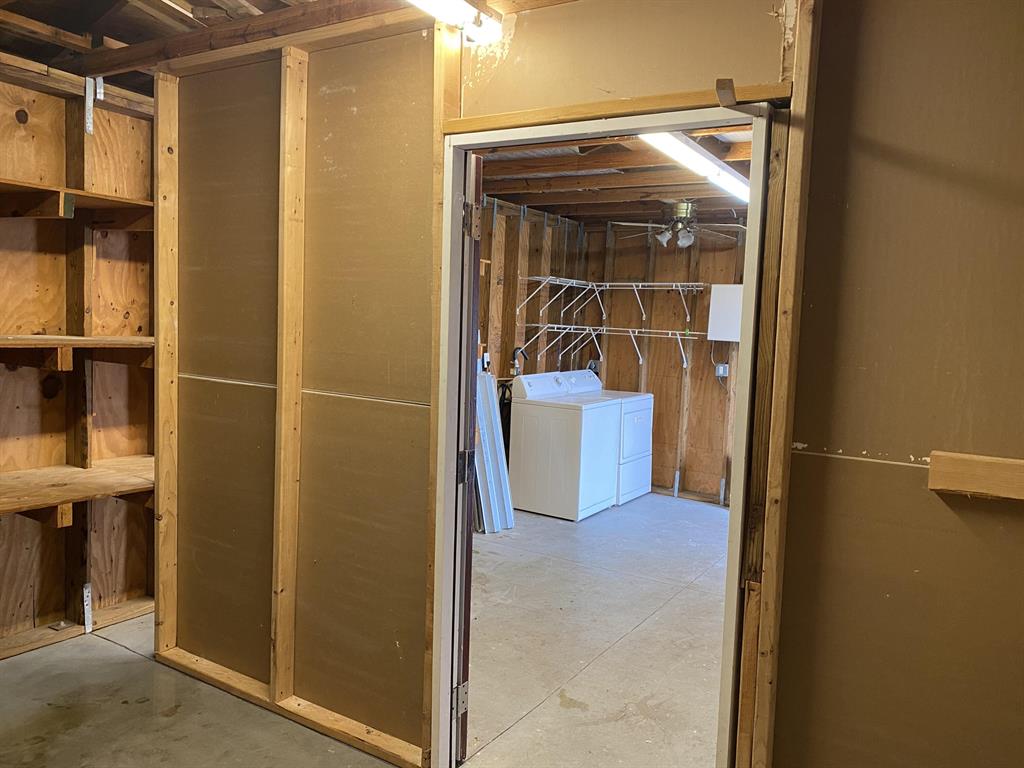 PINE ST HOMESITES - Residential