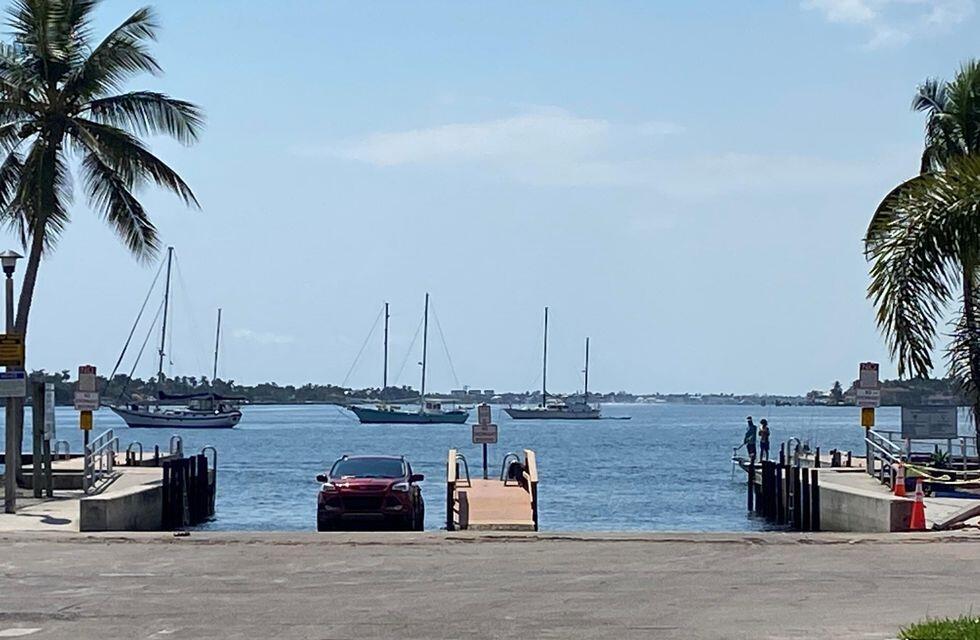 PINE ST HOMESITES - Residential