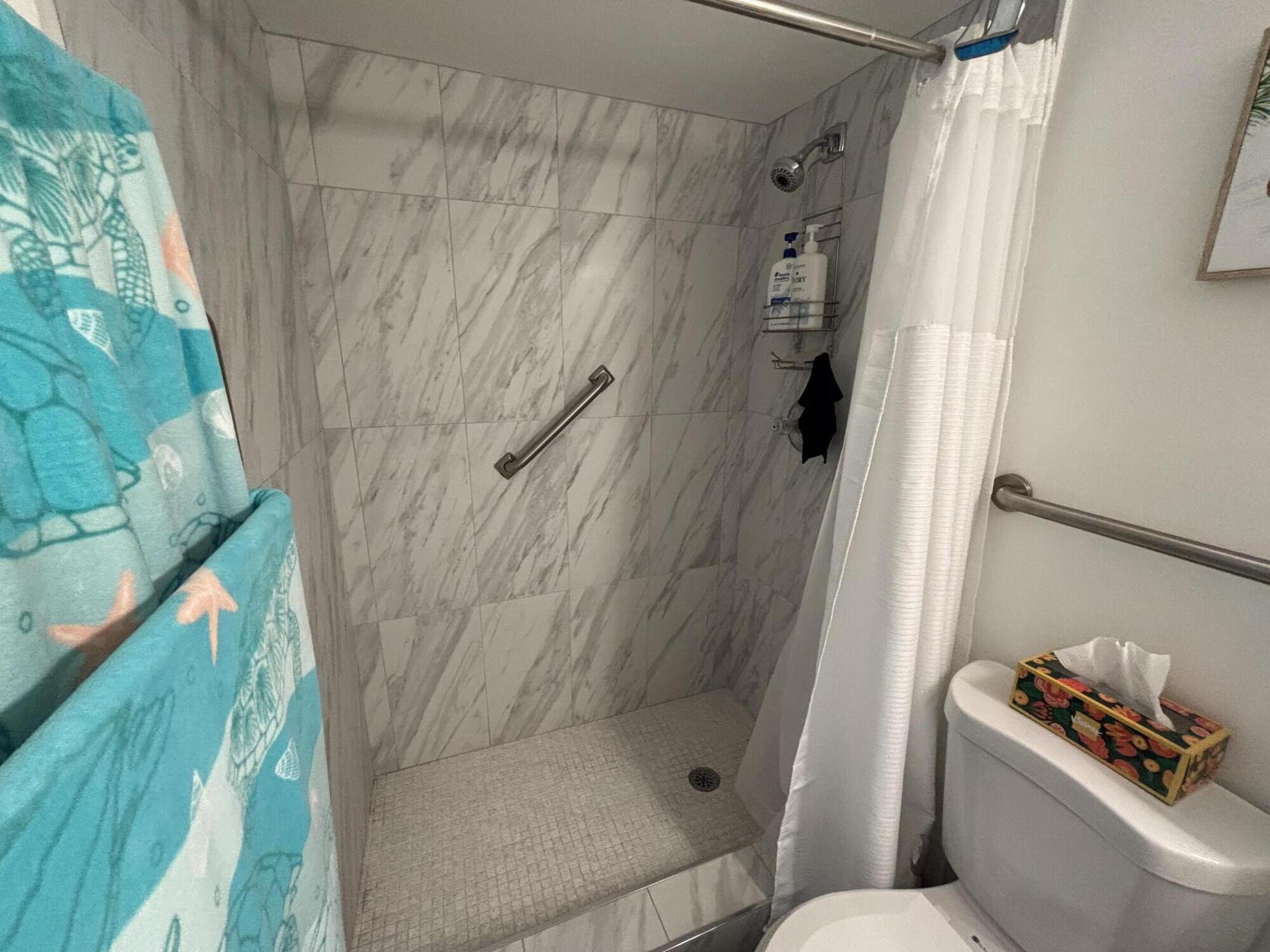 VILLAGES OF ORIOLE ABBEY CONDO - Residential