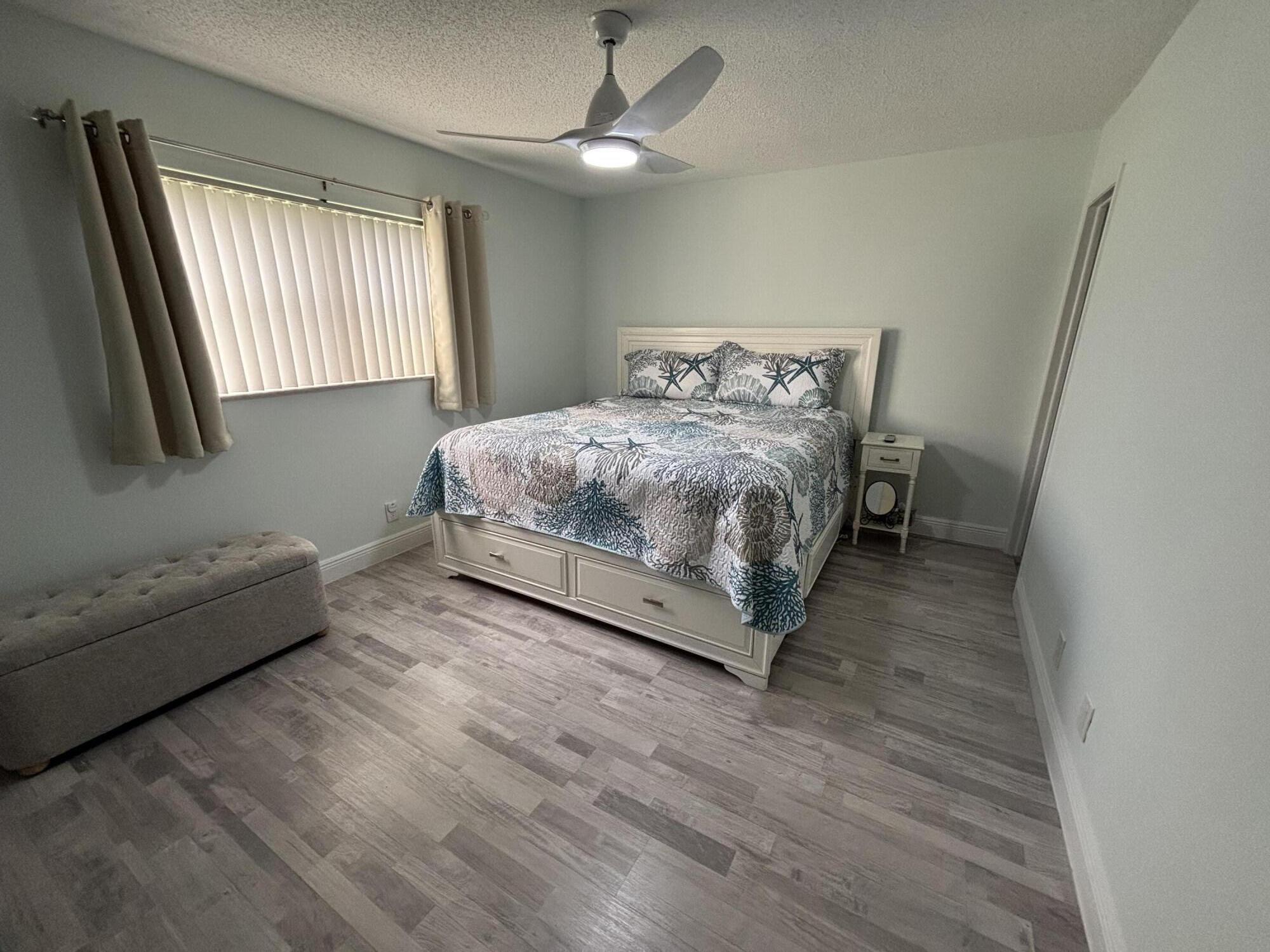 VILLAGES OF ORIOLE ABBEY CONDO - Residential