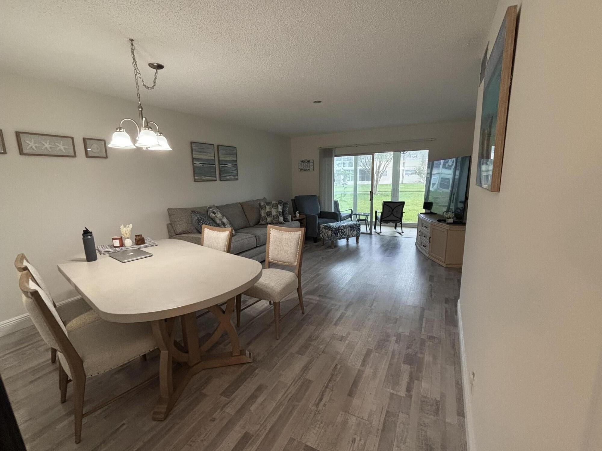 VILLAGES OF ORIOLE ABBEY CONDO - Residential